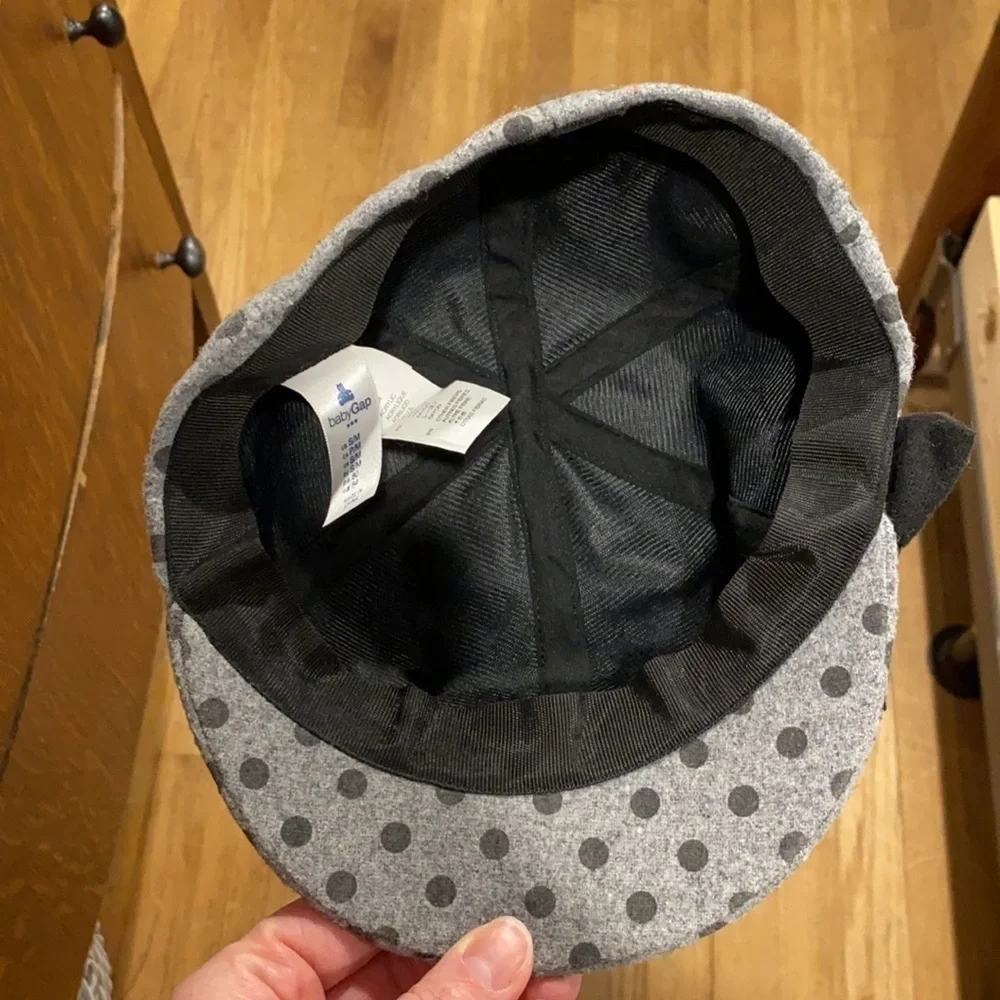 Gap Polkadot toddler hat